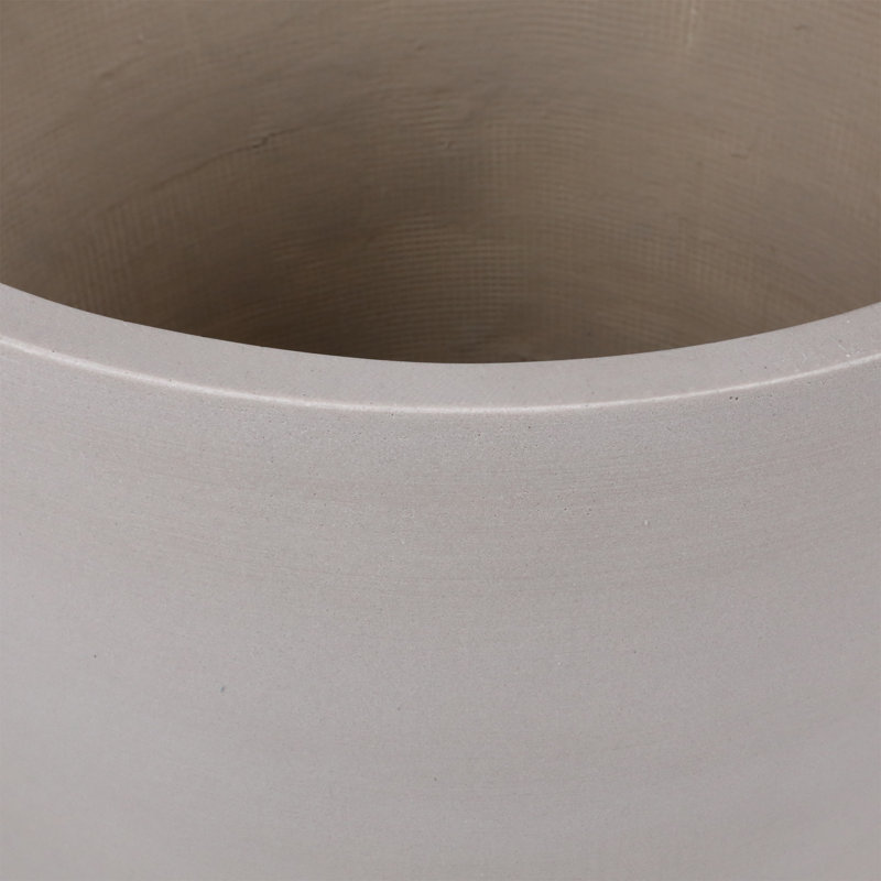 Adahlia Lightweight Concrete Resin Planter, Cream