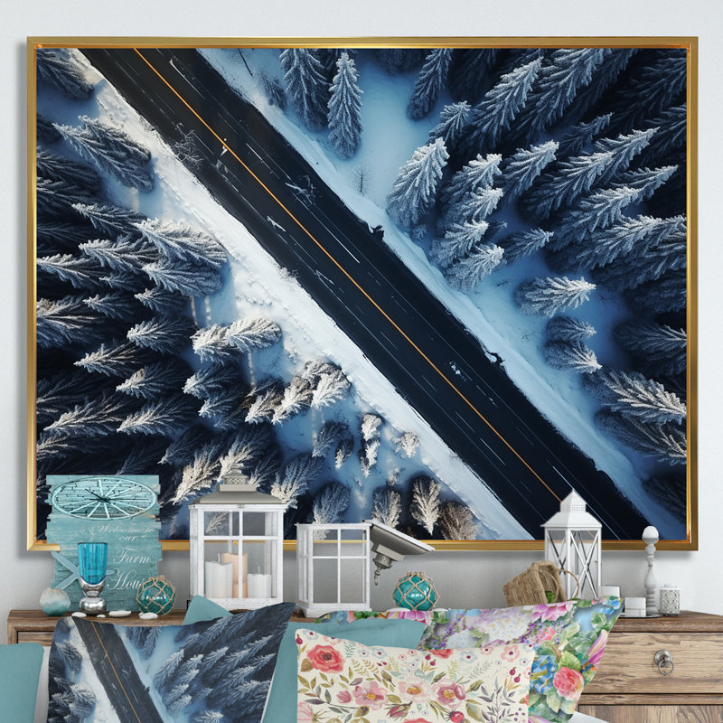 Route sans fin vers la forêt hivernale II - parcours, fresque murale, Cadre flottant doré, H 34 po x l 44 po x P 1,5 po