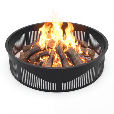 Anneau de feu de camp portatif de 60 pouces, insert de foyer en acier ajouré ondulé avec conception de protection contre les étincelles, anneau de feu rond pour le feu de camp et les rassemblements extérieurs