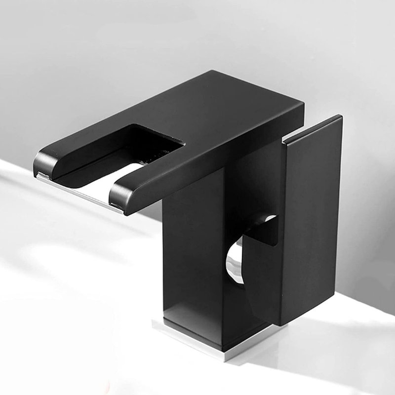 Robinet de salle de bain à un trou