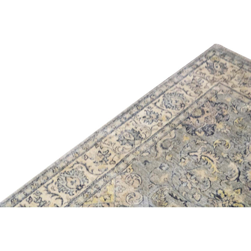 Wool Oriental Area Rug in Ivory