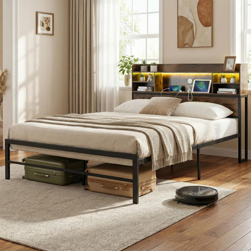 Bed, 136 x 214 cm