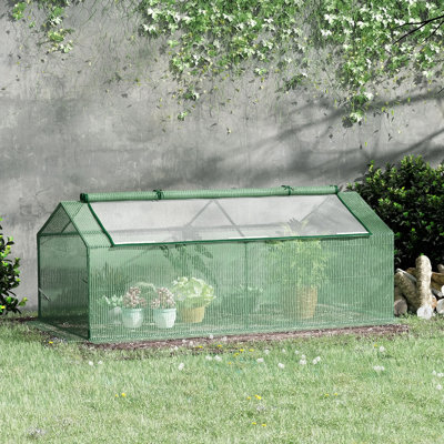 Mini serre chaude portative pour plantes de 71 po x 36 po x 28 po Outsunny avec de grandes fenêtres à fermeture à glissière pour l'extérieur, l'intérieur et le jardin