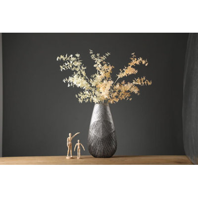 Yajat Arrowhead Polyresin Table Vase