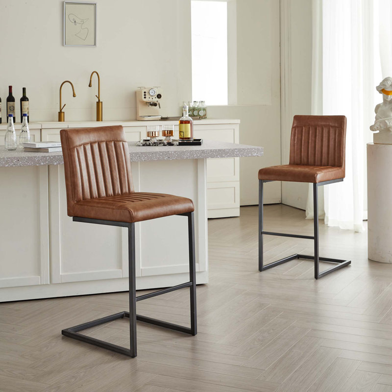 Tabouret de bar rembourré avec structure en métal noir robuste pour îlot de cuisine, salon et pub (ensemble de 2), Brun