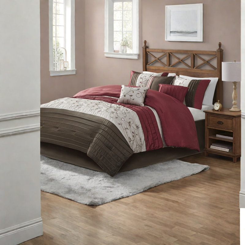 Ensemble de literie élégant 7 pièces en polyester très grand, brodé maison moderne