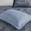 Couvre-lit bleu marine avec coussins. Motif classique. Bleu marine foncé, bleu poussiéreux. L 102 po x L 118 po 2 taies décoratives. 5 coussins décoratifs - bleu marine. Style traditionnel. Argent. Taies décoratives, laver à la machine-121162106-121162105
