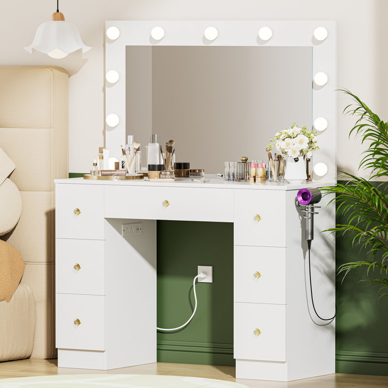 Bureau de maquillage avec tabouret de coiffeuse et miroir