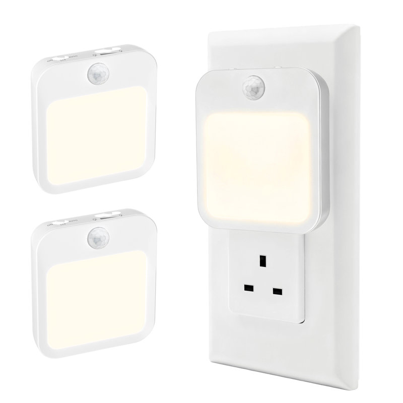 Plug In LED Night Light Automatic Dusk to Dawn Photocell Sensor Low Energy 2 PC