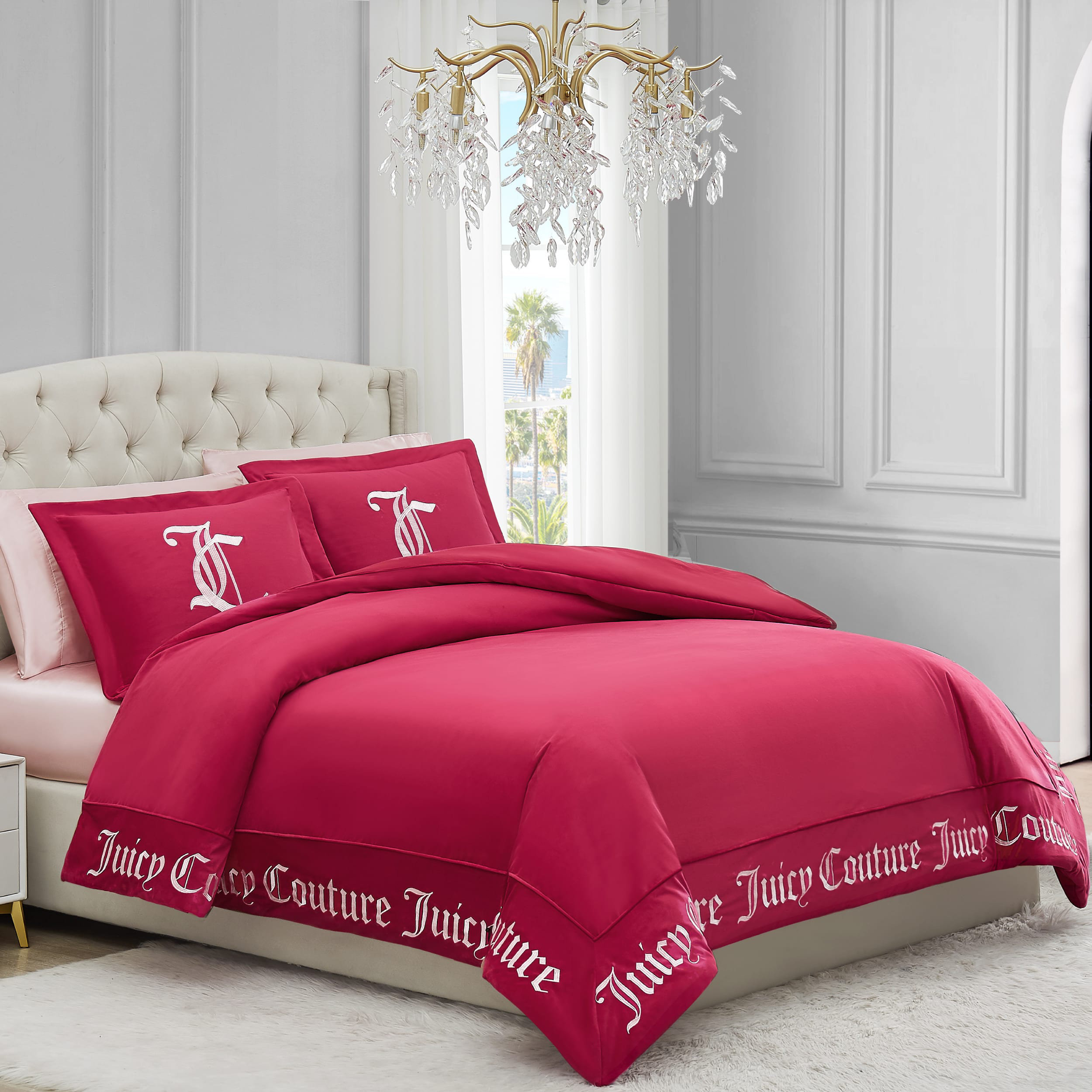 Best Chanel No.5 Pink Perfume Bottle With Golden Lips Pattern In White  Background Queen Bedding Set - Masteez