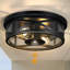 Plafonnier d'extérieur à capteur de mouvement 13 po avec 2 lumières et abat-jour en verre, détection de mouvement à 360 °, minuterie réglable, luminaire d'entrée de garage d'extérieur