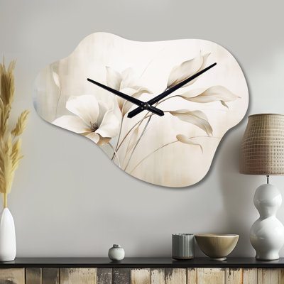 Horloge murale blanche en métal Stinnett Elegance III - Botanicals Cloud