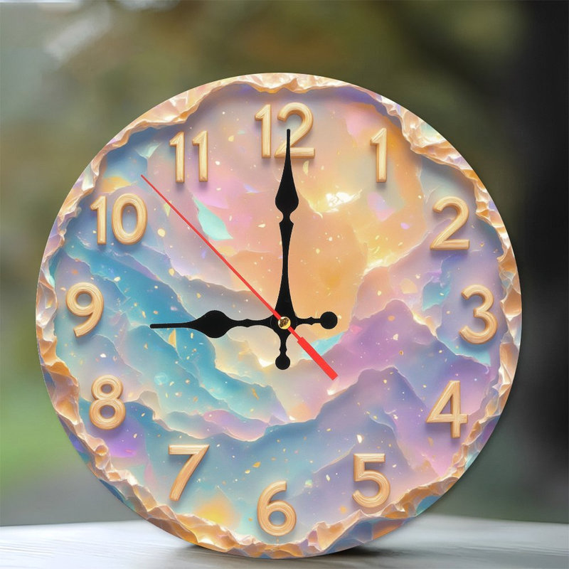 Horloge pastel avec chiffres dorés
