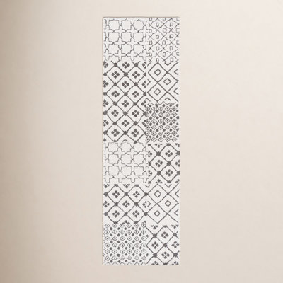 Hand-Tufted Geometric Wool Cotton Rug