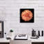  «Dahlia 1» par Debra Van Swearingen, art mural sur toile, 12 po x 12 po