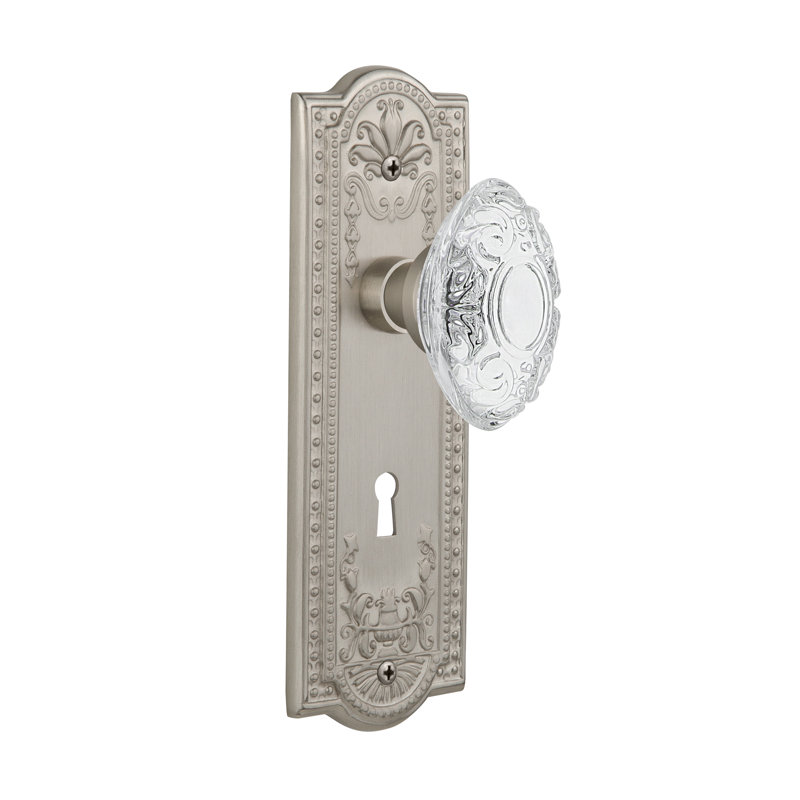 Plaque Meadows avec trou de serrure décoratif et bouton victorien en cristal, 2-3/8 po, Nickel satiné