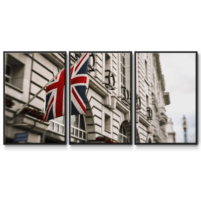 «London Scene II», reproduction sur toile 3 pièces, H 40 po x l 78 po x P 2 po, Noir