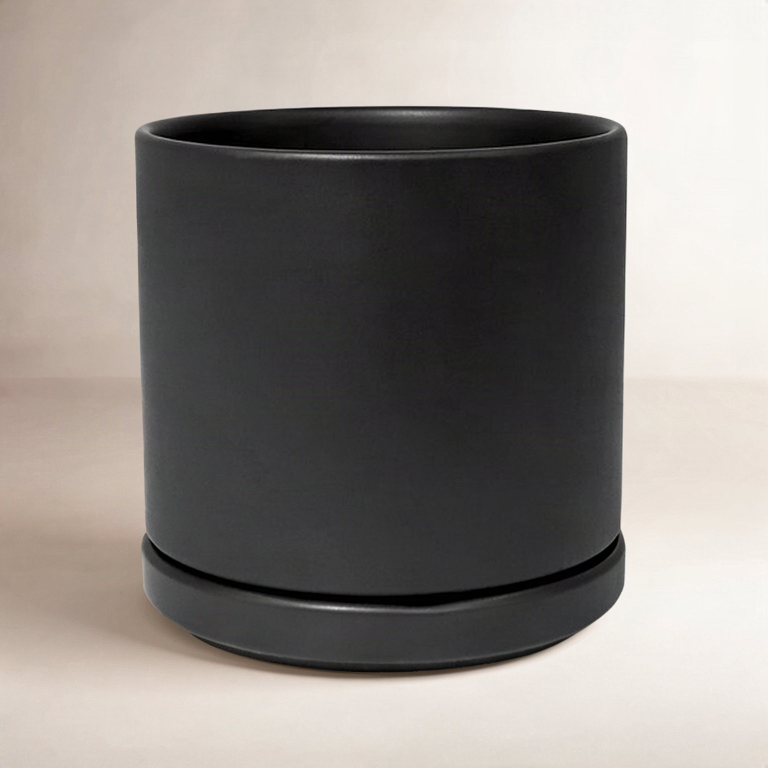Cheryl Ceramic Pot Planter, 7.5" H x 8" W x 8" D, Black