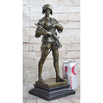 Figurines et sculptures