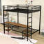 Lit double superposé double au-dessus d'un lit double avec bureau, station de charge, tablettes et panneau grillagé en métal-292703620