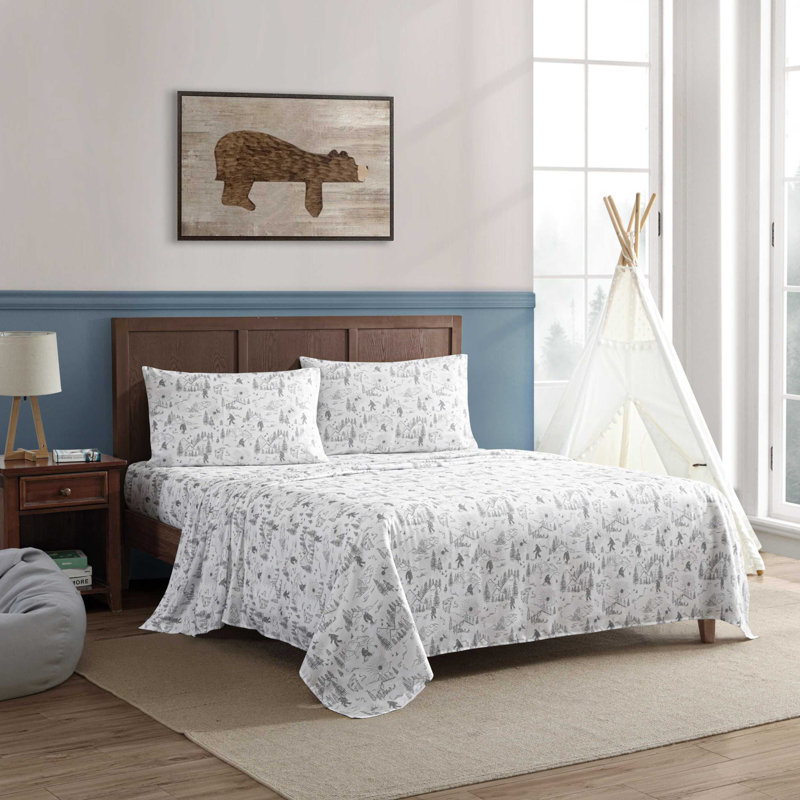 Eddie Bauer Kids Sheet Sets, Queen Sheet Set with 2 Standard Pillowcases, Big Foot Hiking Trip