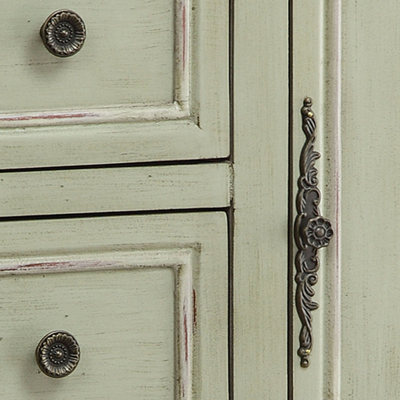 Armoire Chesapeake