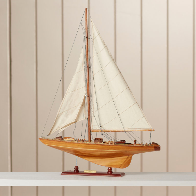 Petit bateau miniature Endeavour