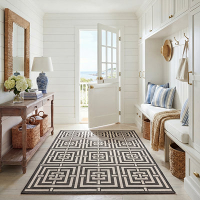 Arneshia Geometric Black/Beige Indoor/Outdoor Area Rug
