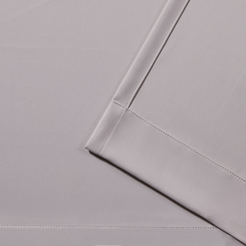 Rideau simple obscurcissant en satin de coton sergé de couleur unie avec œillets Ellaina, Argent, l 100 po x L 84 po