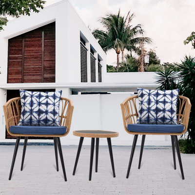Abaigail Bar Set with Stools