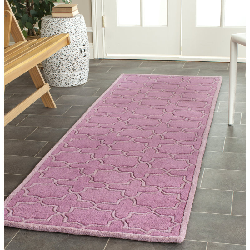 Tapis rose en laine touffeté et fabriqué à la main à motif géométrique Carolene, Tapis de couloir 2 pi 3 po x 9 pi
