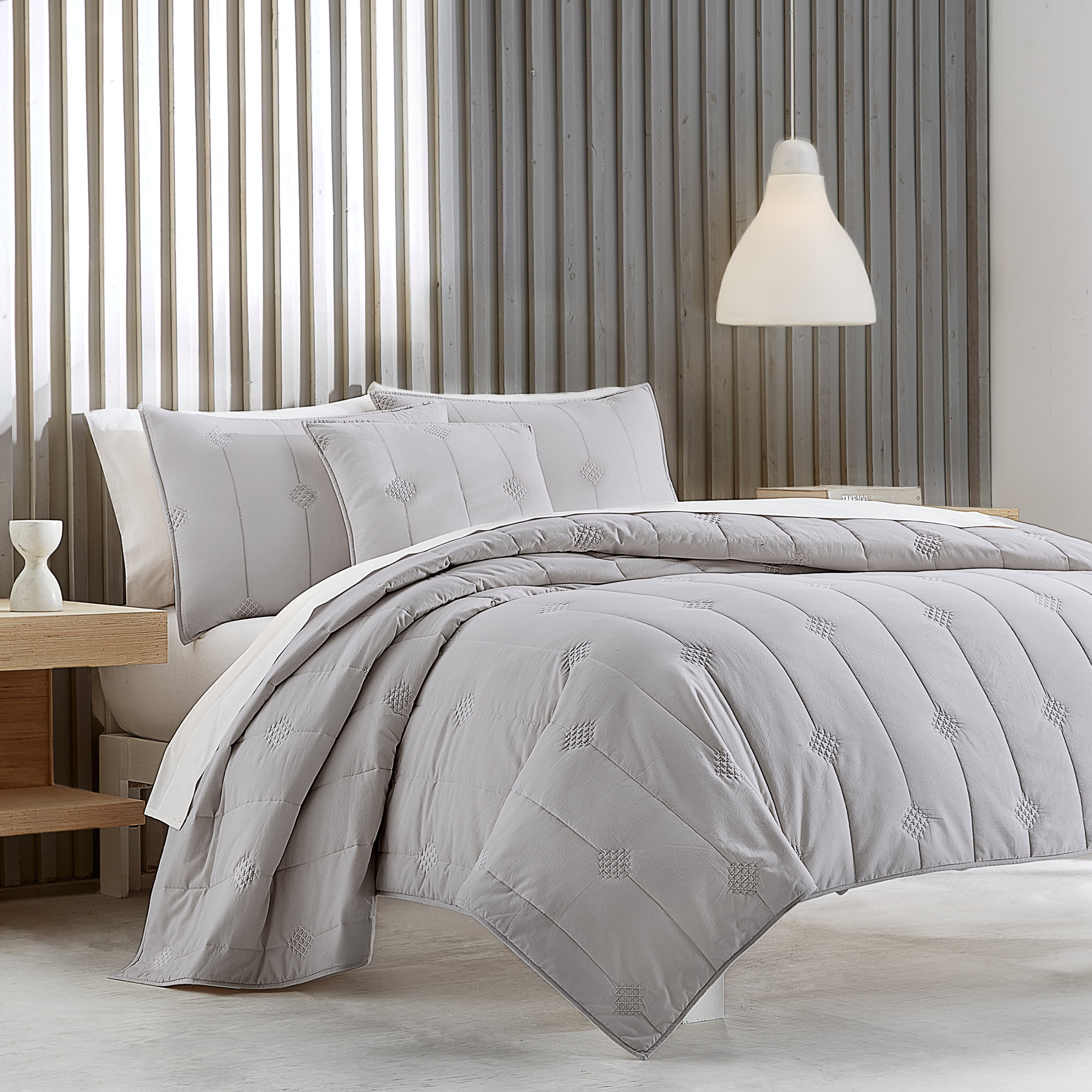 Andy 3 Piece Quilt Set, Gray, Full/Queen Quilt + 2 Shams