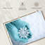 Flocon de neige étincelant Lelend en hiver-108723042