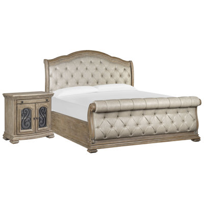 Grand lit-bateau tapissier avec commode Bachelor