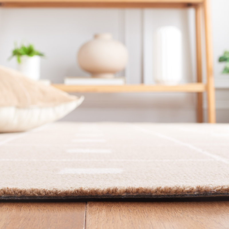 Beige and Ivory Geometric Wool Tufted Rug, 5' x 8'
