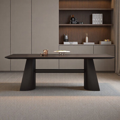 Bureau simple, de forme rectangulaire, pour étudier et travailler