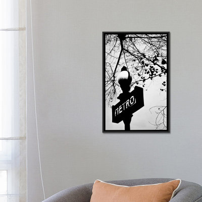 «Paris Metro Sign» par Walter Bibikow, reproduction de photo sur toile tendue