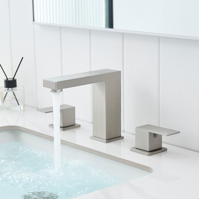 Robinet de meuble-lavabo de salle de bain à 3 trous de 8 pouces en acier inoxydable avec finition nickel brossé, robinet à deux poignées, finition latérale et robinet en nickel
