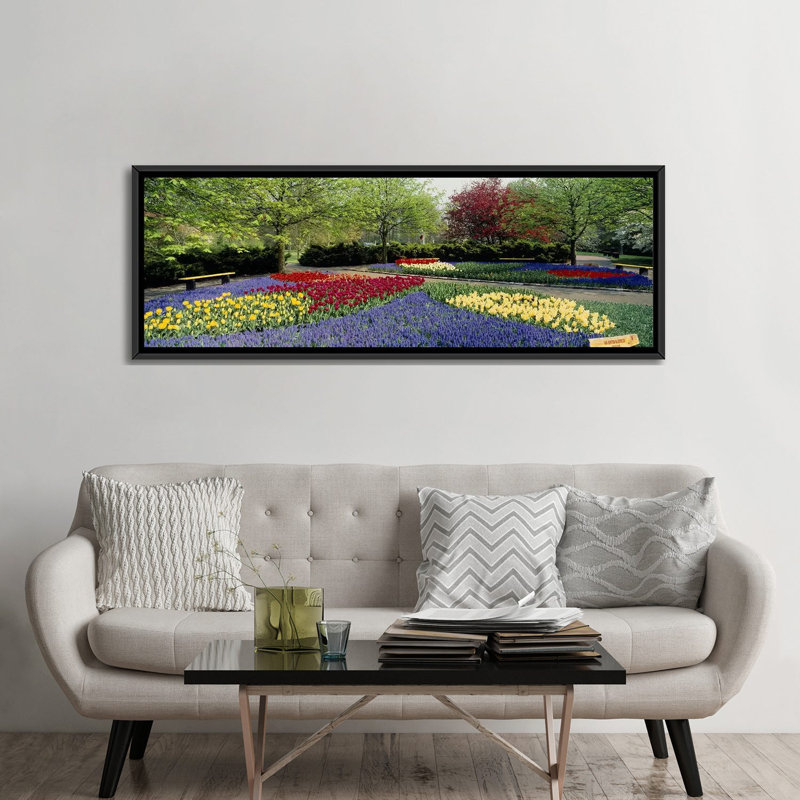 Reproduction de photo sur toile, H 24 po x l 72 po x P 1,5 po, Toile avec cadre noir