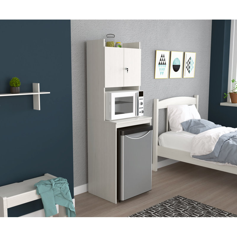Nelms 72'' Kitchen Pantry, Washed Oak