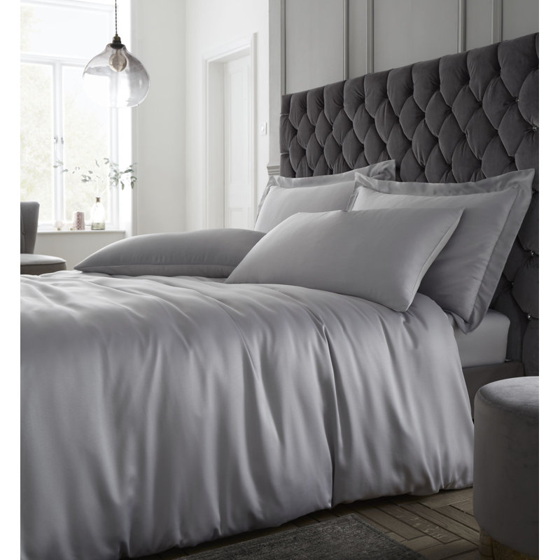 Silky Soft Satin Duvet Cover Set with Pillowcases, Double Duvet Cover + 2 Standard Pillowcases, Silver