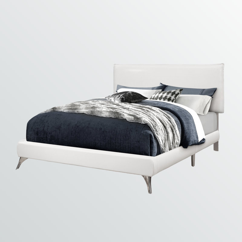 Lit tapissier Anra, aspect cuir blanc grand, pieds en métal, H 47,02 po x l 70,01 po x L 86,95 po
