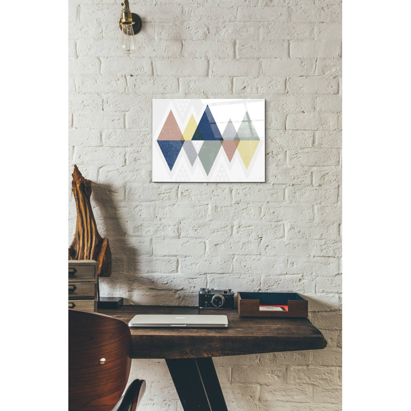 «Mod Triangles II Soft» par Michael Mullan, H 12 po x l 16 po x P 0,12 po