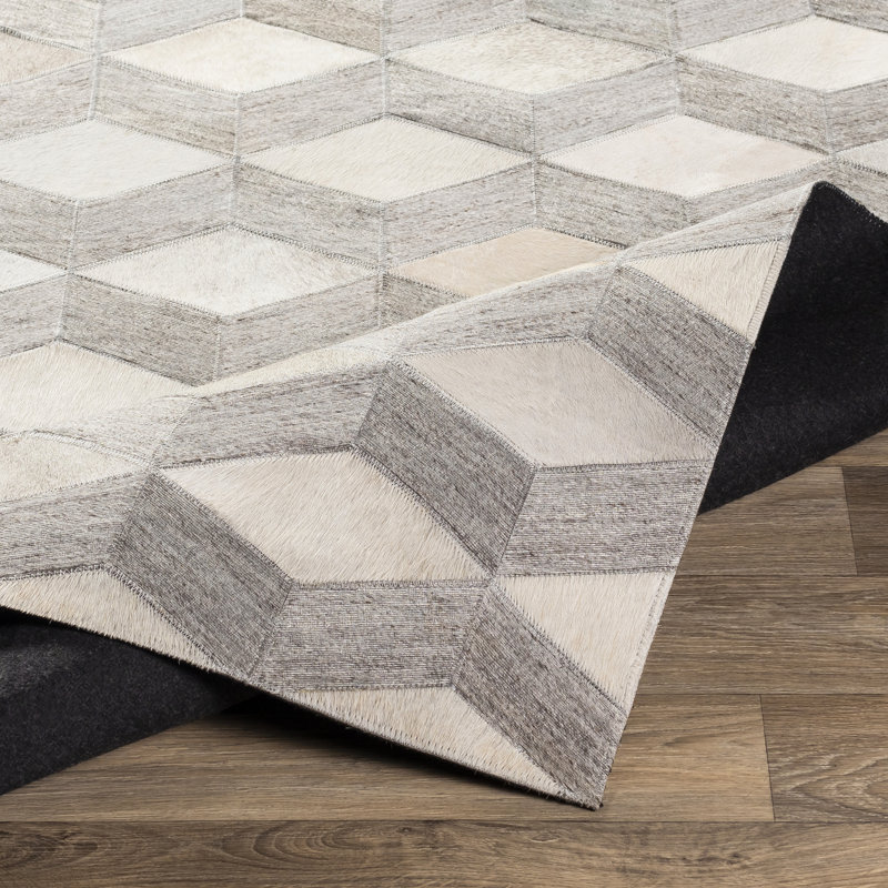 Katharine Leather Oriental Indoor Rug, Rectangle 2' x 3'