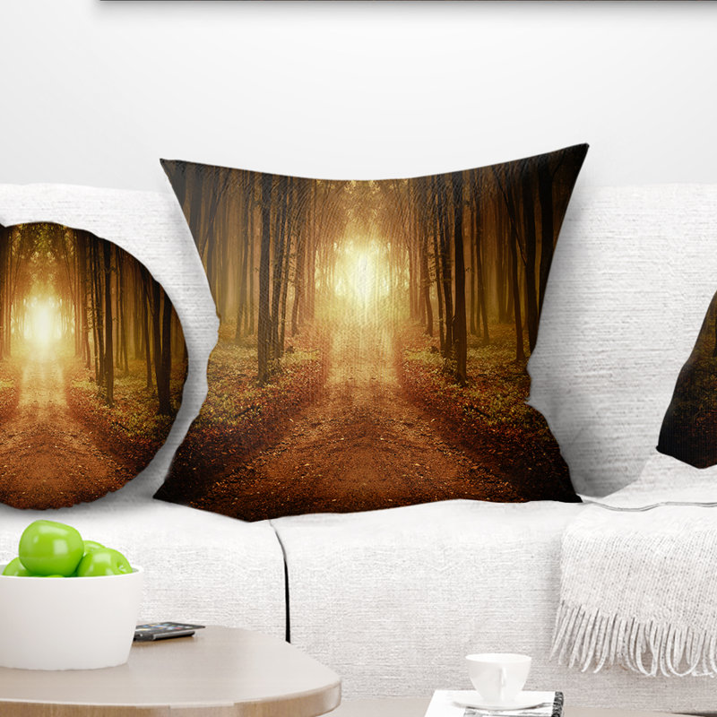 Coussin de paysage avec forêt symétrique, 16 po x 1 po, Coussin décoratif