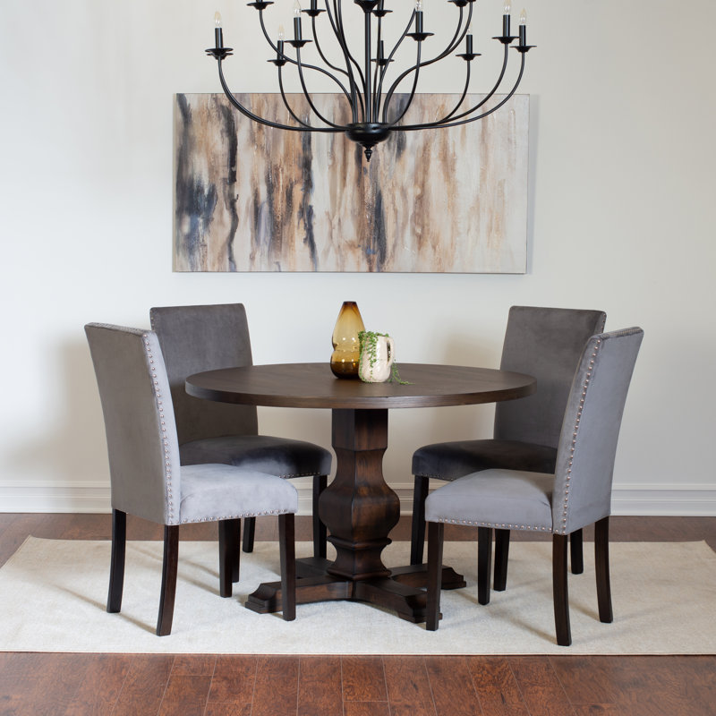 Ensemble repas pour quatre personnes, gris