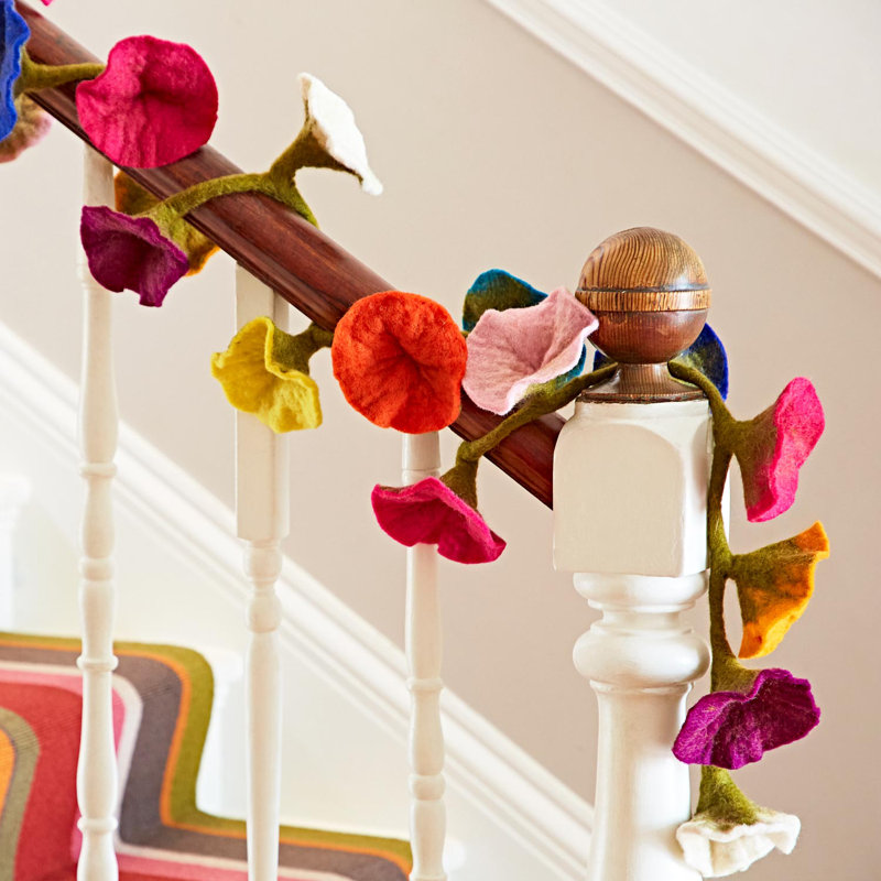Felt Flower Garland, Red/Purple/Pink