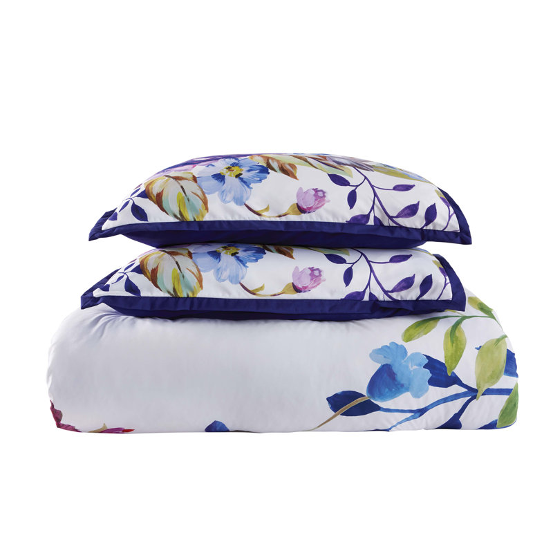 White Full Microfiber Comforter Set with Edge Embellishment