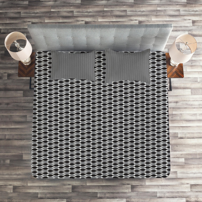 Modern & Contemporary Polyester Geometric Shapes Coverlet, Queen Bedspread + 2 Shams