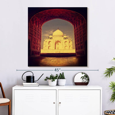 Nicci Taj Mahal In Agra